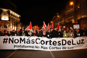 El PSOE garantiza que seguirá trabajando hasta erradicar de una vez por todas l manifestacion-contra-la-pobreza-energetica-en-madrid