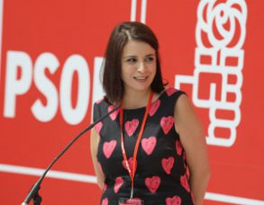 Adriana Lastra: "Este fin de semana el PSOE pone rumbo a La Moncloa" Adriana Lastra Congreso Federal 160617