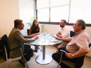 El PSOE se reúne con representantes de ATA para iniciar una agenda de mejoras e reunion-ata 260717