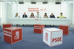 Narbona presenta una Resolución de la CEF sobre la Ley de Cambio Climático y reunion-medio-ambiente 100717