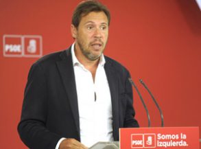 El PSOE se "opone frontalmente" a la ley de Transitoriedad y la considera "un en Rueda de prensa de Óscar Puente 280817