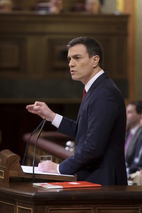DISCURSO DE PEDRO SÁNCHEZ EN LA SESIÓN DE INVESTIDURA Pedro Sánchez durante el discurso de investidura