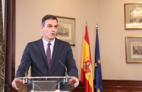 Pedro Sánchez, líder del PSOE, tras la firma del acuerdo.