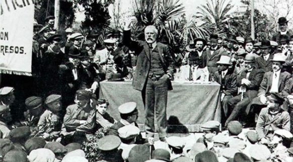 Pablo iglesias durante un mitin